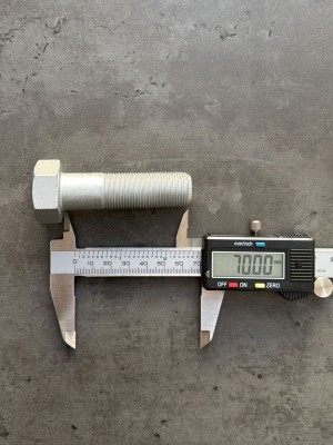 Болт М20х70х1,5  фаркопа