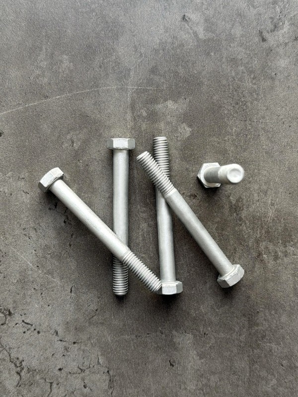 Болт М8х75х1,25 ГОСТ 7798-70 класс прочности 8.8 оцинкованный