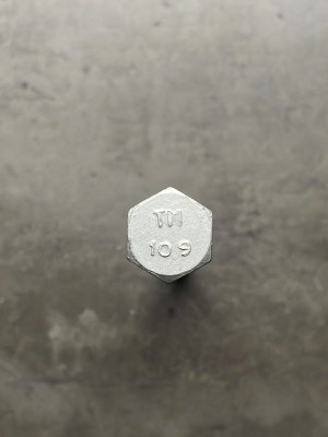 Болт М12х120х1,25 ГОСТ 7798-70 класс прочности 10.9 оцинкованный