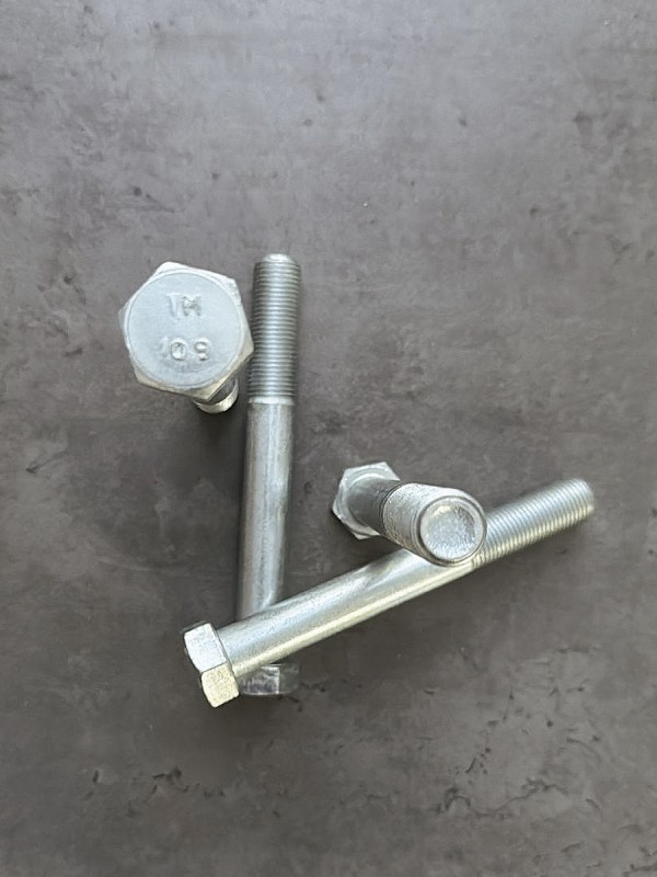 Болт М16х130х1,5 1/58643/31