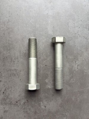 Болт М18х100х1,5 1/59852/31