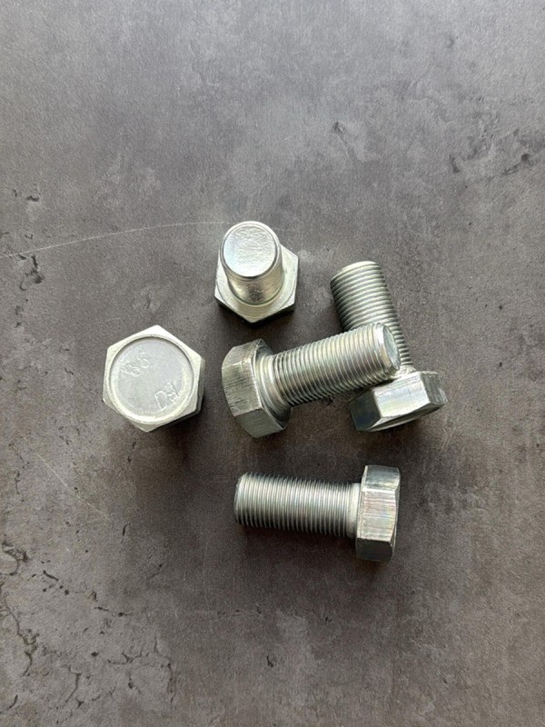 Болт М18х50х1,5 1/42717/21