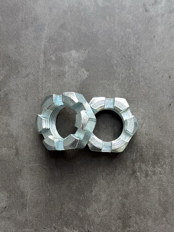 Гайка корончатая, прорезная низкая М27х1,5 ГОСТ 5919-73, покрытие цинк