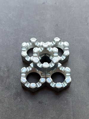 Гайка корончатая, прорезная низкая М20х1,5 ГОСТ 5919-73, покрытие цинк