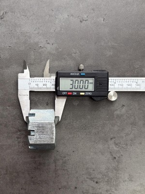 Гайка корончатая М27х2 Н-30 4х4 01.014